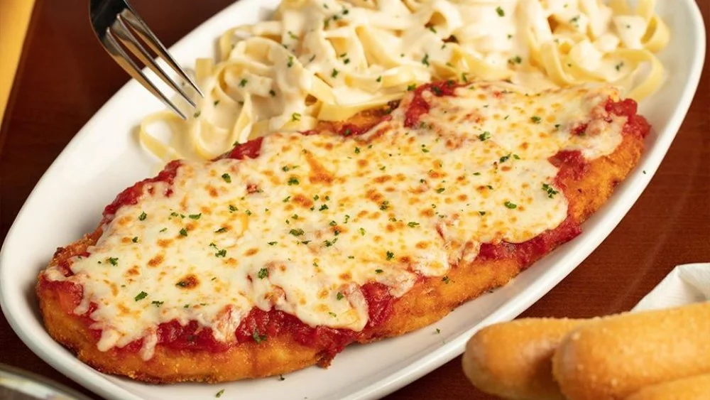 Olive Garden chicken parmigiana with Alfredo sauce instead of marinara